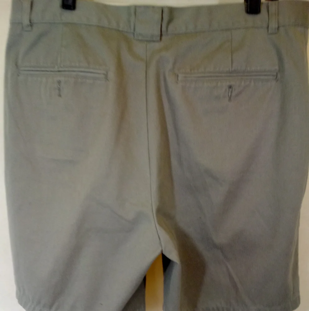 Mens Puritan Light Green Pleated Front Shorts 38 - Picture 3 of 4